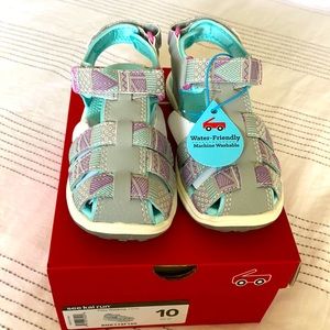 See Kai Run,Paley Webbing-Gray,size 10 girls.Water